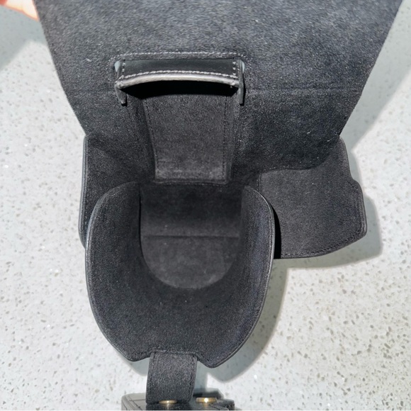 megagear leather camera case - Picture 7 of 10